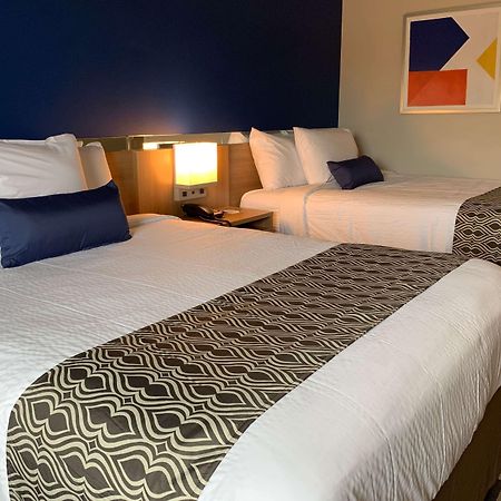 Microtel Inn & Suites By Wyndham Fountain Fort Carson Exteriér fotografie