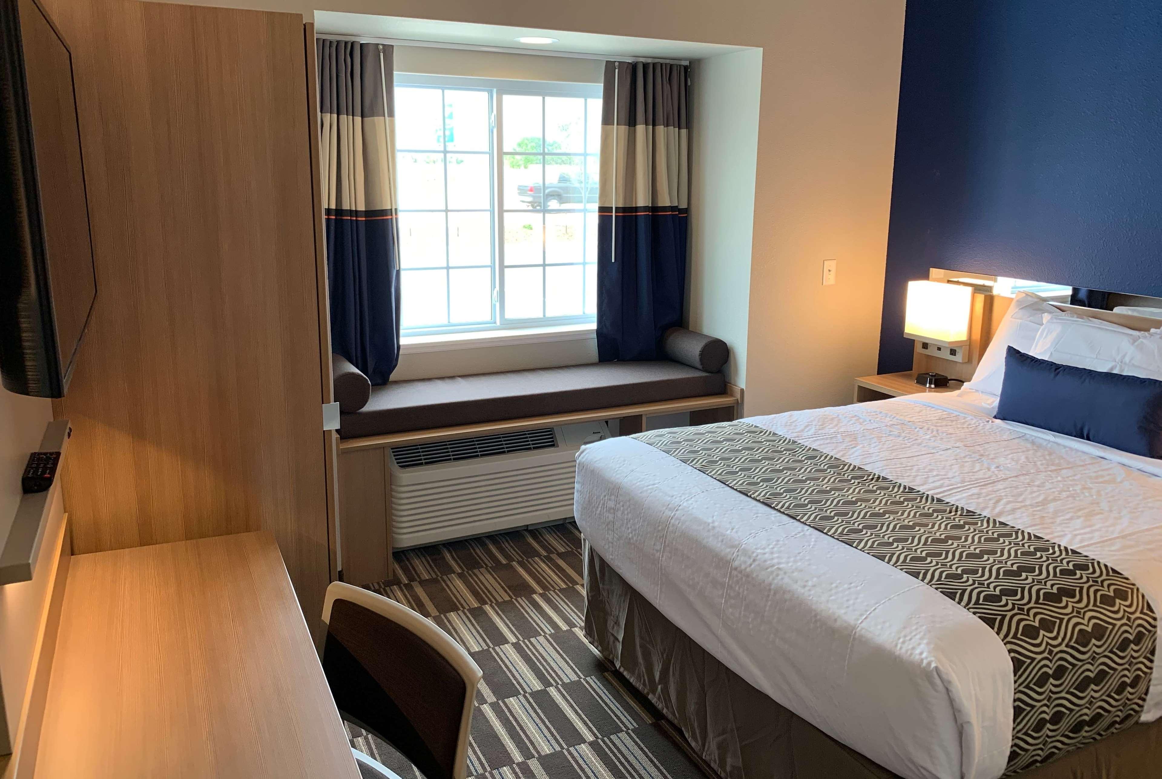 Microtel Inn & Suites By Wyndham Fountain Fort Carson Exteriér fotografie