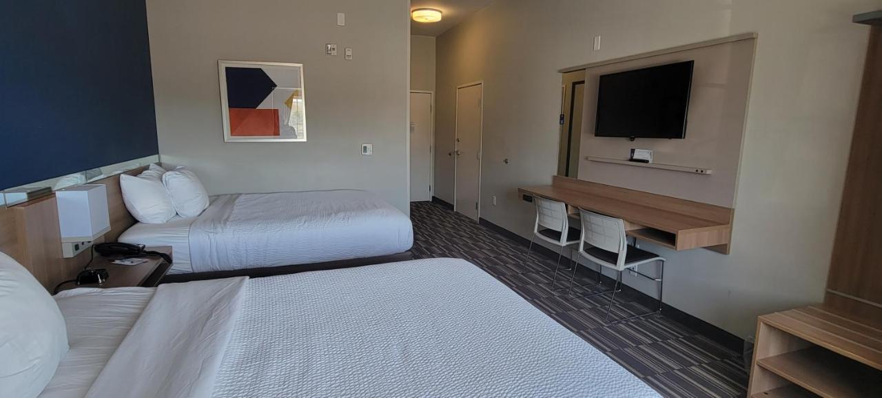 Microtel Inn & Suites By Wyndham Fountain Fort Carson Exteriér fotografie