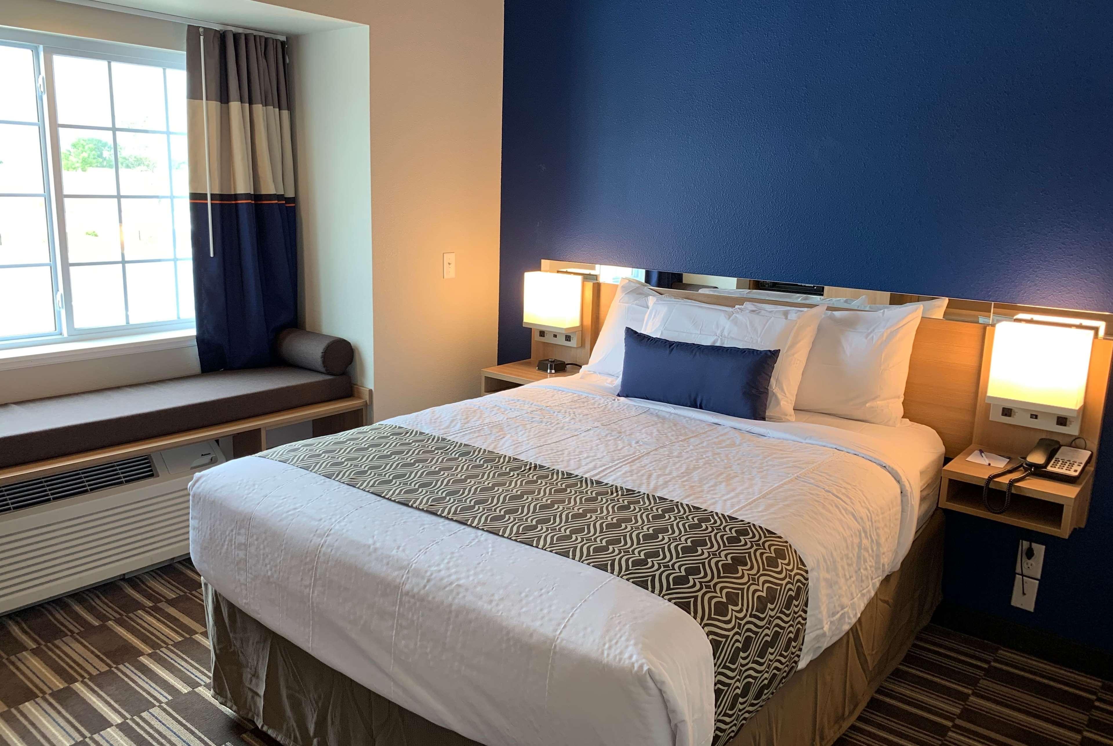Microtel Inn & Suites By Wyndham Fountain Fort Carson Exteriér fotografie